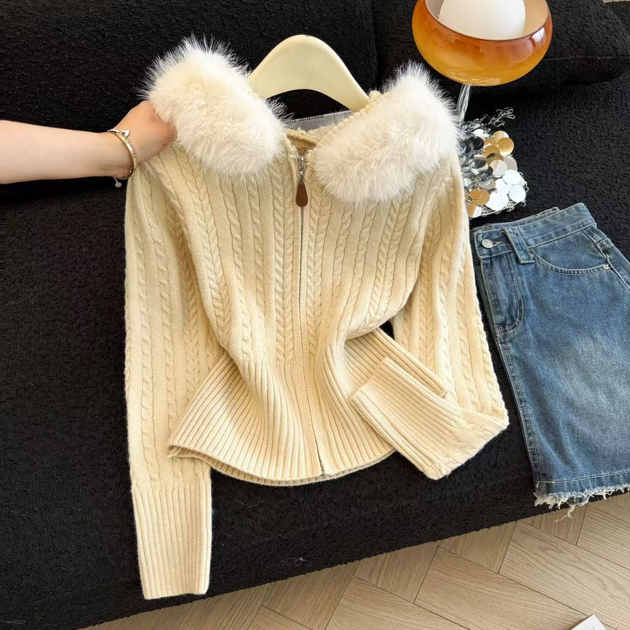 绵羊毛大连帽毛领长袖针织开衫女