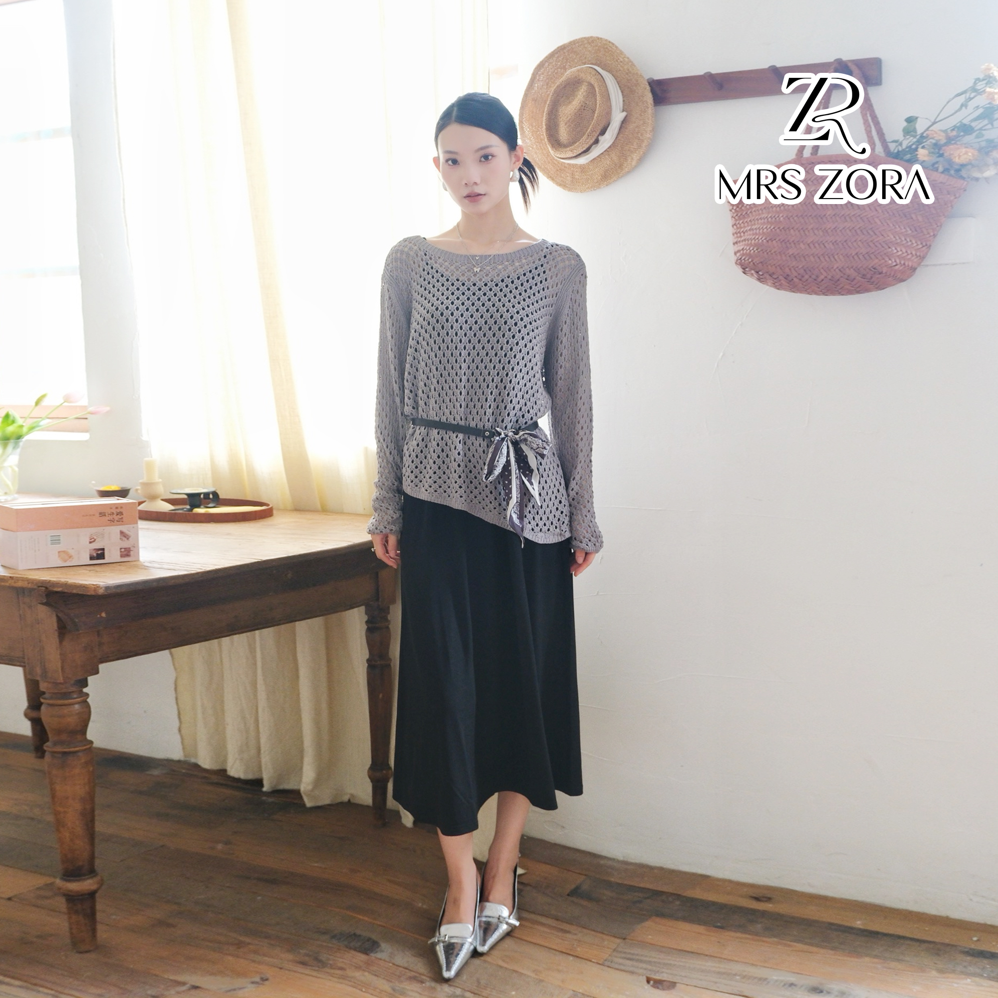 MRS ZORA佐拉2025新款套裙镂空针织衫吊带裙早秋两件套53ATZ1072