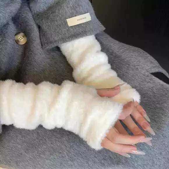 软糯毛绒半指手套女加绒保暖秋冬袖套可爱仿兔毛手袖长袖漏指手套