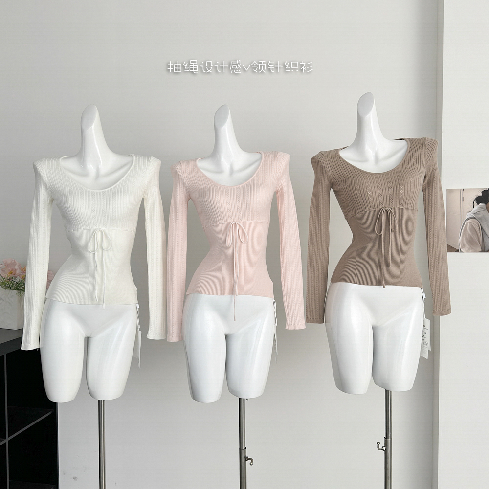 设计感v领针织衫女冬季修身长袖