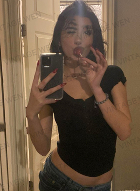 Vintage Wen复古辣妹风黑色辣妹圆领修身短款短袖T恤女纯色上衣