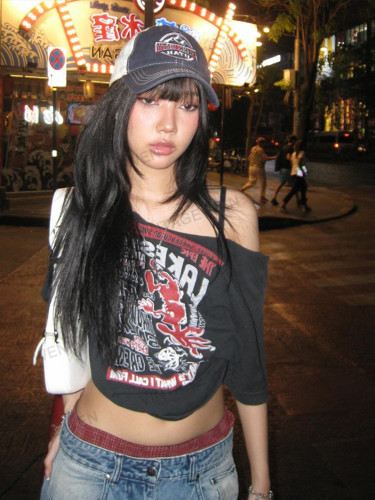 VintageWen美式复古涂鸦印花露肩性感宽松百搭个性辣妹街头T恤女