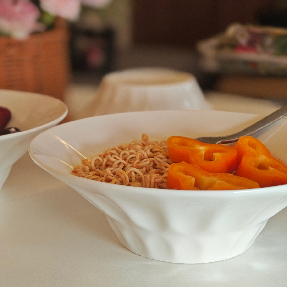 目外釉下彩手绘碗家用单个创意好看高颜值中式复古面碗陶瓷,餐饮具,碗,淘宝优惠券,粉丝福利购,淘宝优惠卷