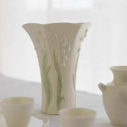 浮雕家居摆件陶瓷花器中古风