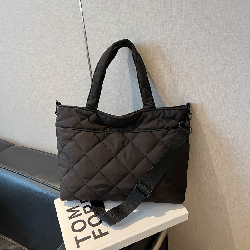 网红大容量菱格手提包女通勤百搭托特包黑色菱格绣线轻便尼龙布包,箱包皮具/热销女包/男包,时尚帆布包,淘宝优惠券,粉丝福利购,淘宝优惠卷