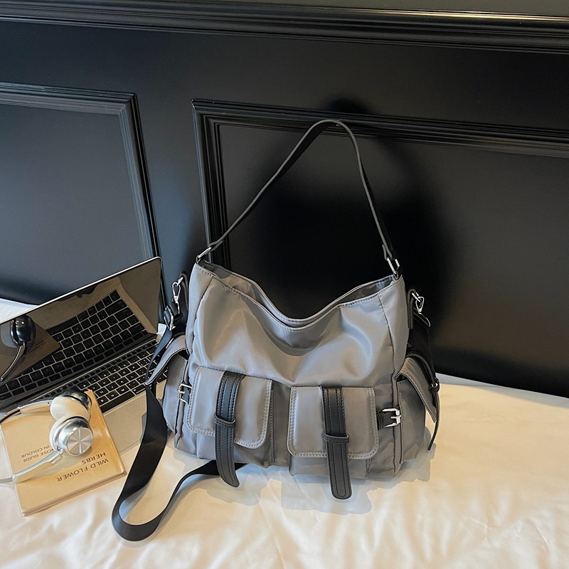 2026新款时尚多口袋尼龙布包女包大容量防水单肩斜挎包百搭托特包,箱包皮具/热销女包/男包,时尚帆布包,淘宝优惠券,粉丝福利购,淘宝优惠卷