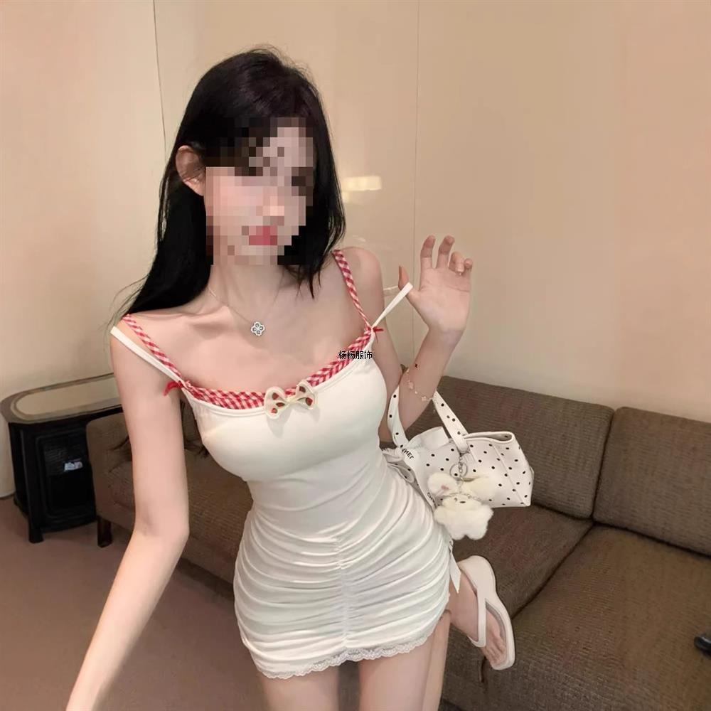 带胸垫假两件鱼骨吊带连衣裙辣妹性感抹胸包臀裙显身材绝美小裙子