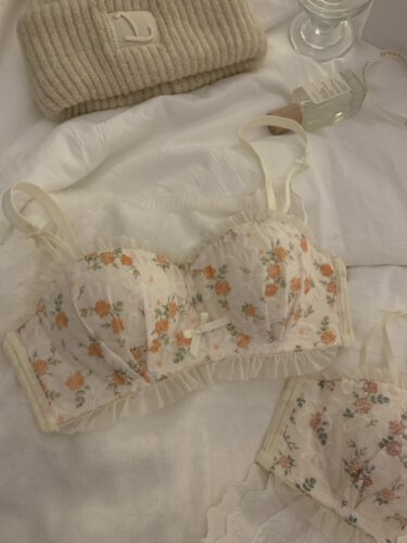 法式碎花蕾丝少女风内衣~