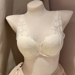 前扣内衣女小胸聚拢显大无钢圈防下垂性感法式纯欲蕾丝文胸罩套装