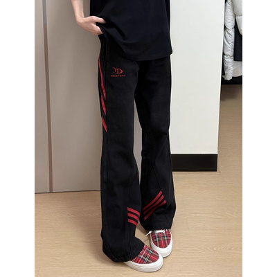 红黑撞色三条杠牛仔裤美式高街裤子男夏季cleanfit显瘦微喇直筒裤