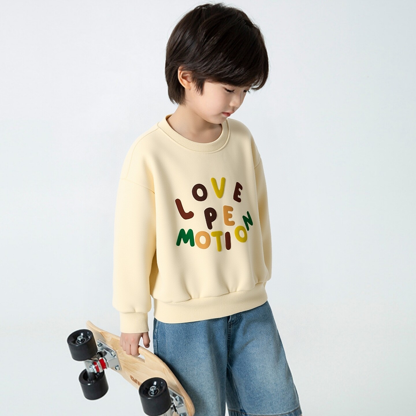 2026秋冬新款男宝宝衣服加绒卫衣图片