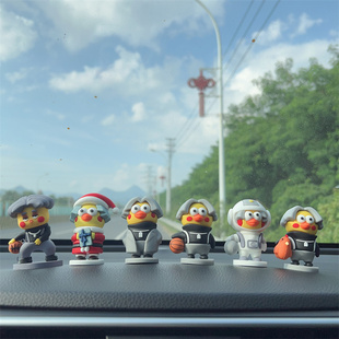 鸡你太美蔡徐坤ikun汽车摆件小黑子车载摆件装饰品车内仪表台摆件