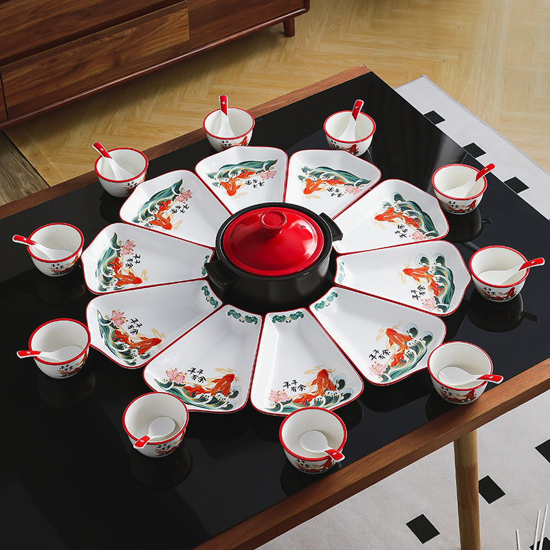 年夜饭拼盘餐具组合盘子菜盘家用2026新款团圆饭碗碟套装新年碗盘