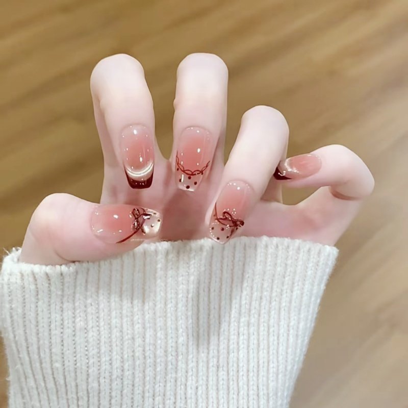 新年棕色法式猫眼蕾丝显白穿戴甲