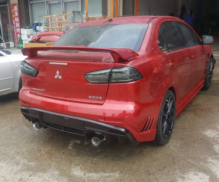 翼神改装VARIS大包围维沙款后保险杠PP注塑翼神GTR大包围后杠