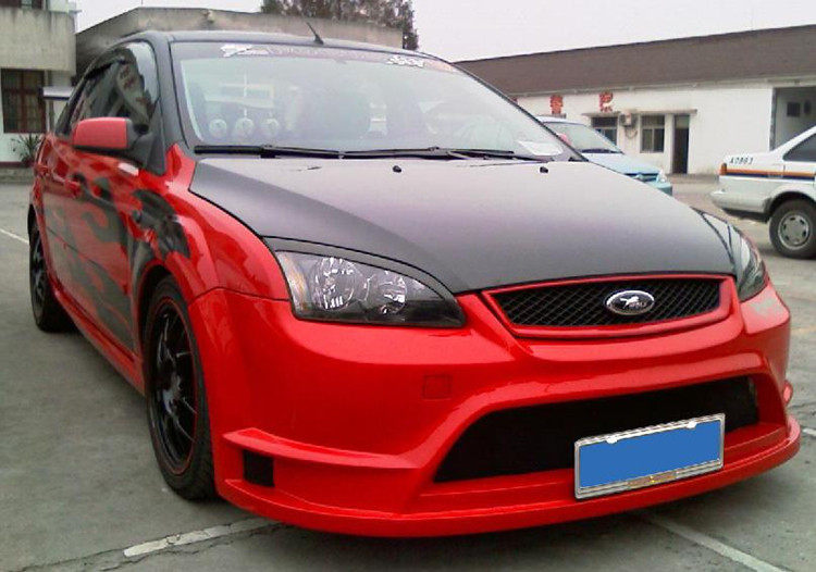 05-08两厢福克斯大包围改装 06/07前后保险杠侧裙加装小尾翼