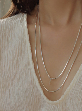 欧美小众设计感超长蛇骨链项链女极简风时尚气质百搭高级感毛衣链