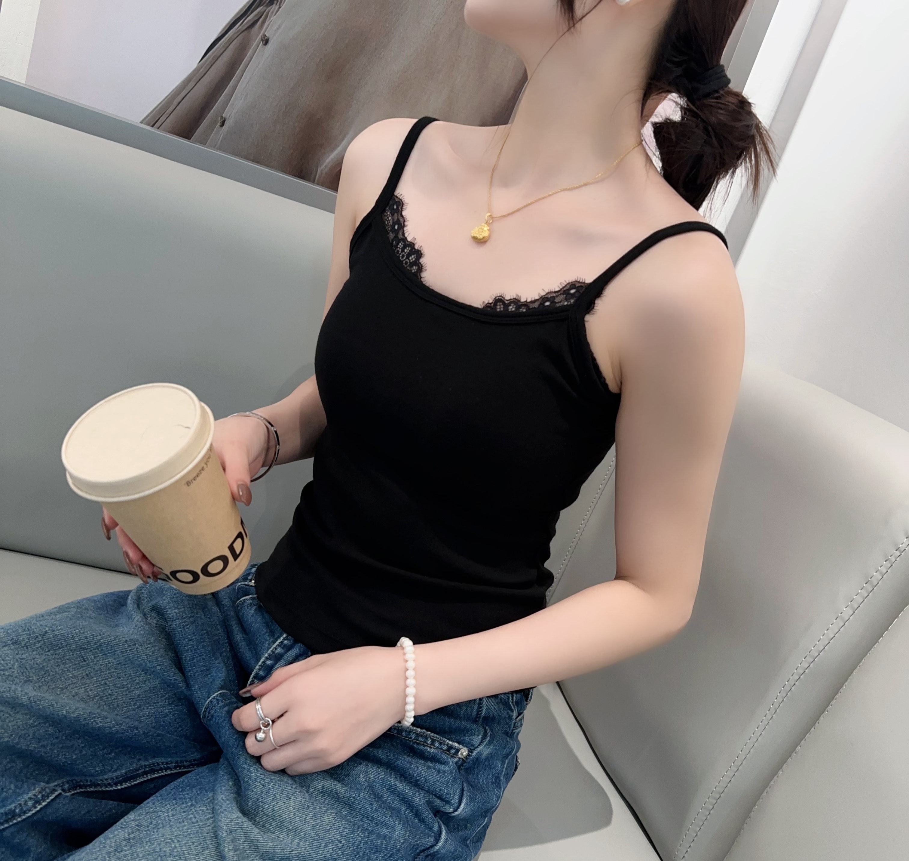 WUXIN吾馨拼接蕾丝绒感吊带背心女内搭外穿打底舒适百搭美背316