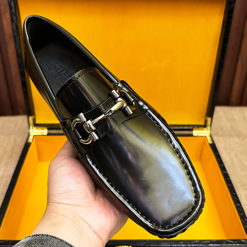 欧美豆豆鞋男真皮2026新款春季百搭透气一脚蹬商务休闲皮鞋驾车鞋