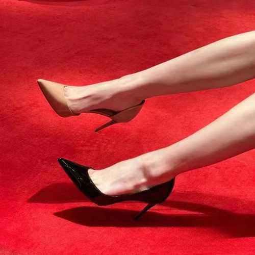2025年新款红底裸色高跟鞋