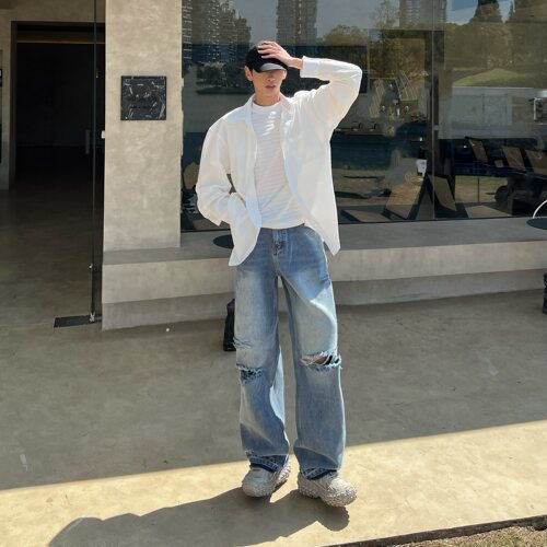 XMOB时髦浅蓝破洞牛仔裤宽松直筒