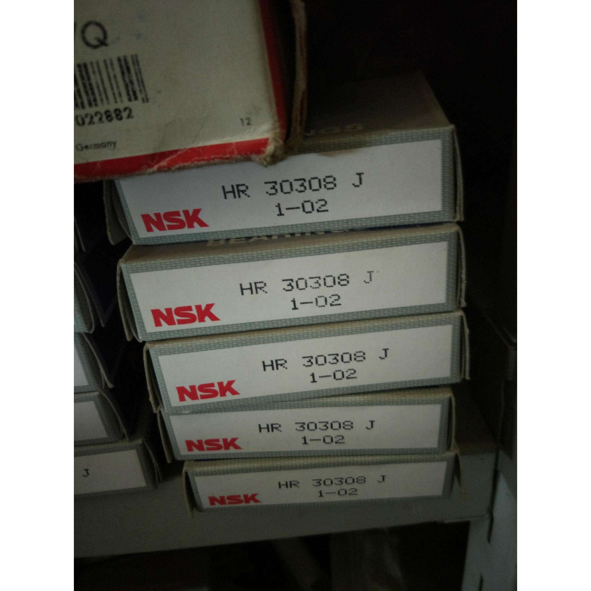 NSK HR30308J 日本进口轧机钢厂轴承 HR 30309 30310 30311 30312