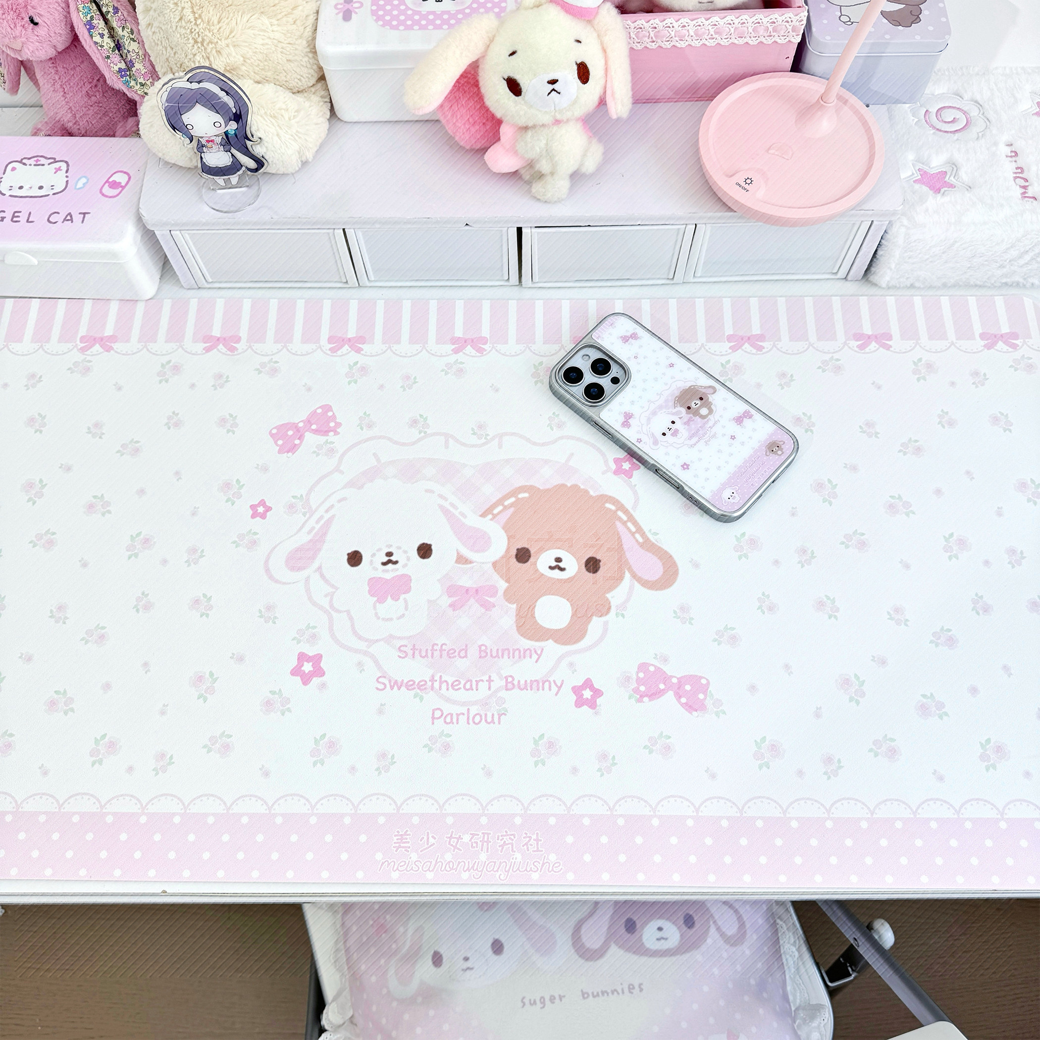 原创碎花兔可爱超大电脑鼠标垫皮革可爱防水防滑学生桌垫宠物餐垫