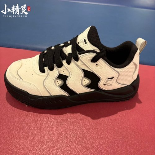 FILA斐乐2025年冬季新品女士破界者休闲跑步运动鞋F12W542201