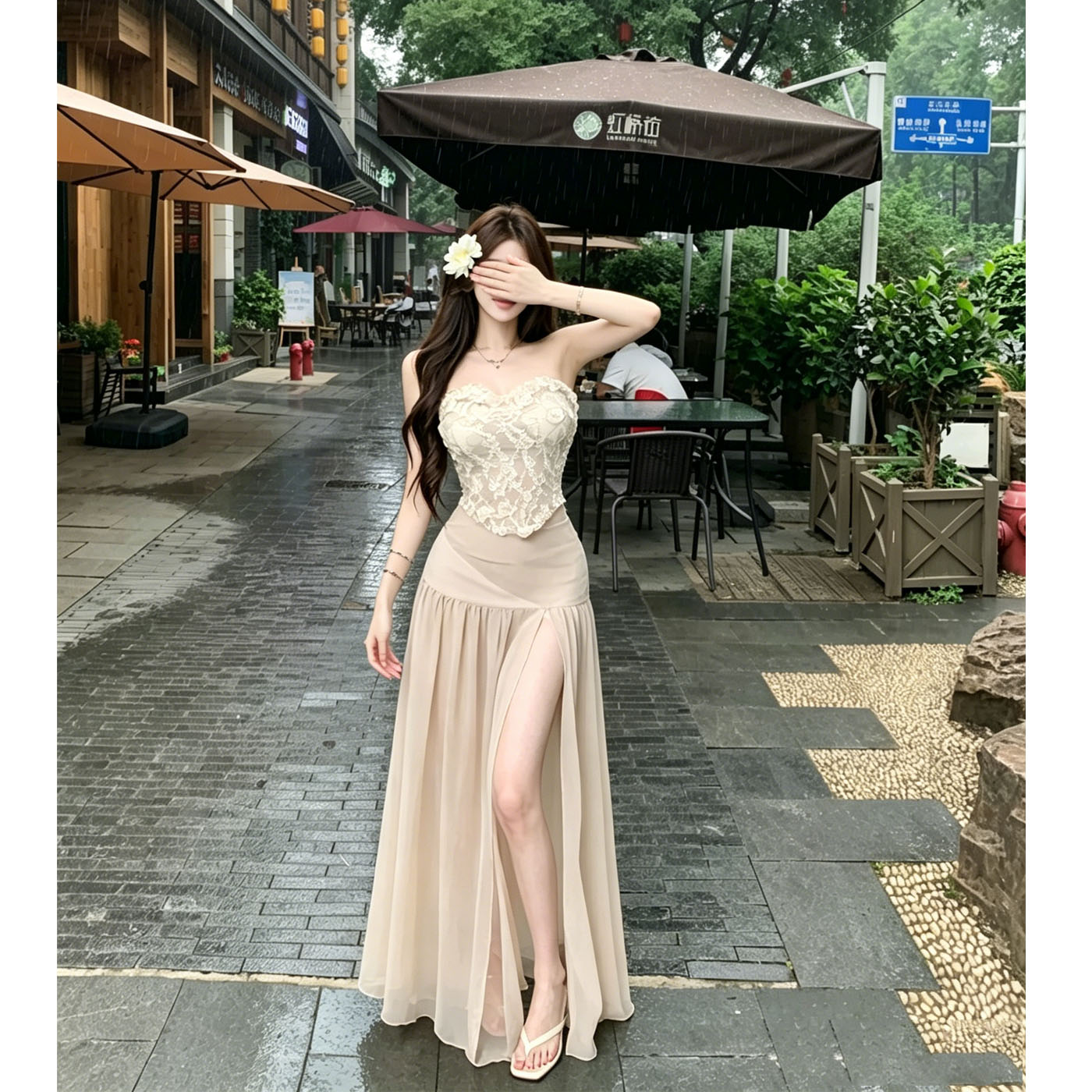 辣妹风蕾丝抹胸显瘦开叉裙套装图片