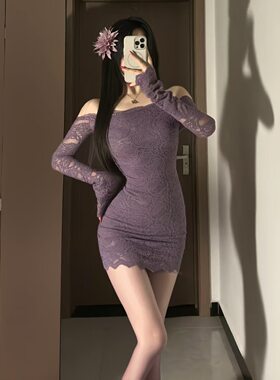 纯欲辣妹紫色蕾丝包臀睡裙