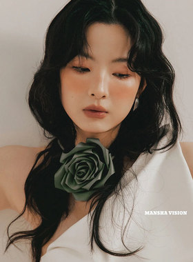 2025新款小众复古纯欲玫瑰花choker手工项圈缎面手腕花珍珠项链女