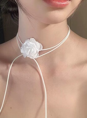 新款法式清新项链复古山茶花项链女甜美网红暗黑色绑带新娘锁骨链