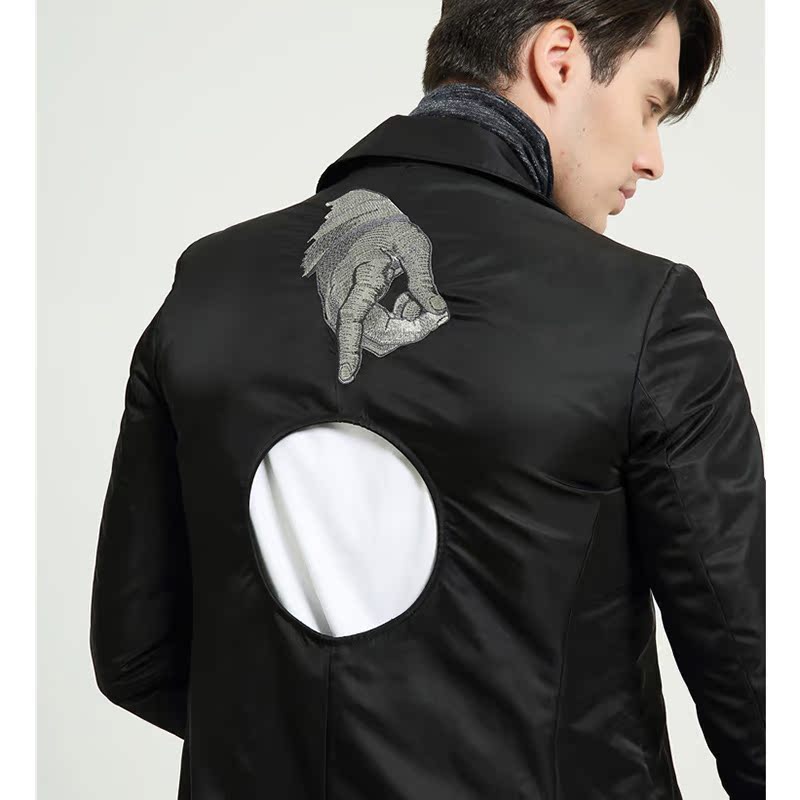 男女同款黑色丢勒手指刺绣休闲风衣男女同款 Clooouds