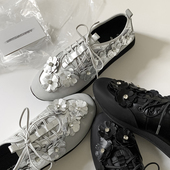 女百搭仙女运动单鞋 牛皮版 小众设计休闲厚底圆头花朵系带德训鞋