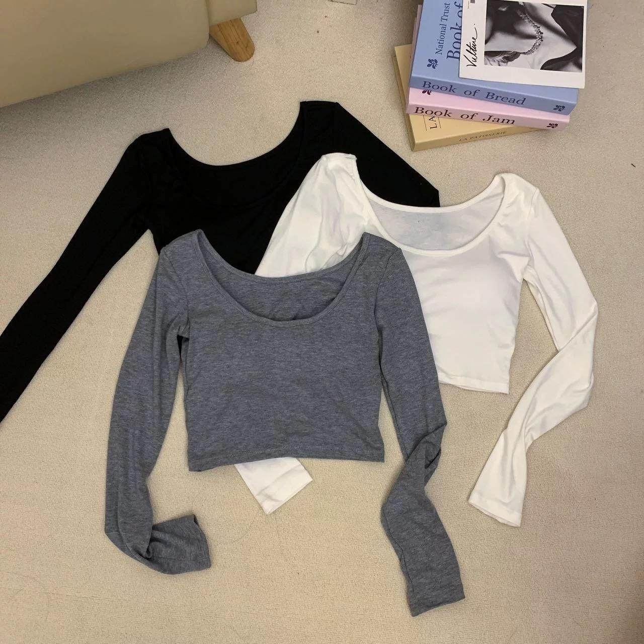 纯欲风性感V领长袖T恤女带胸垫秋季内搭修身显瘦短款露脐打底上衣