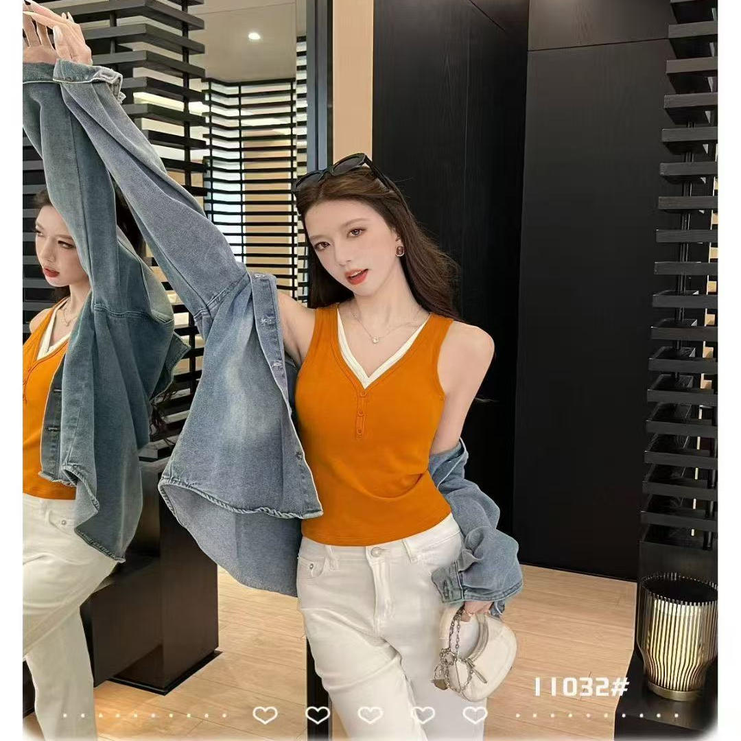 纯欲撞色假两件磨毛吊带背心上衣