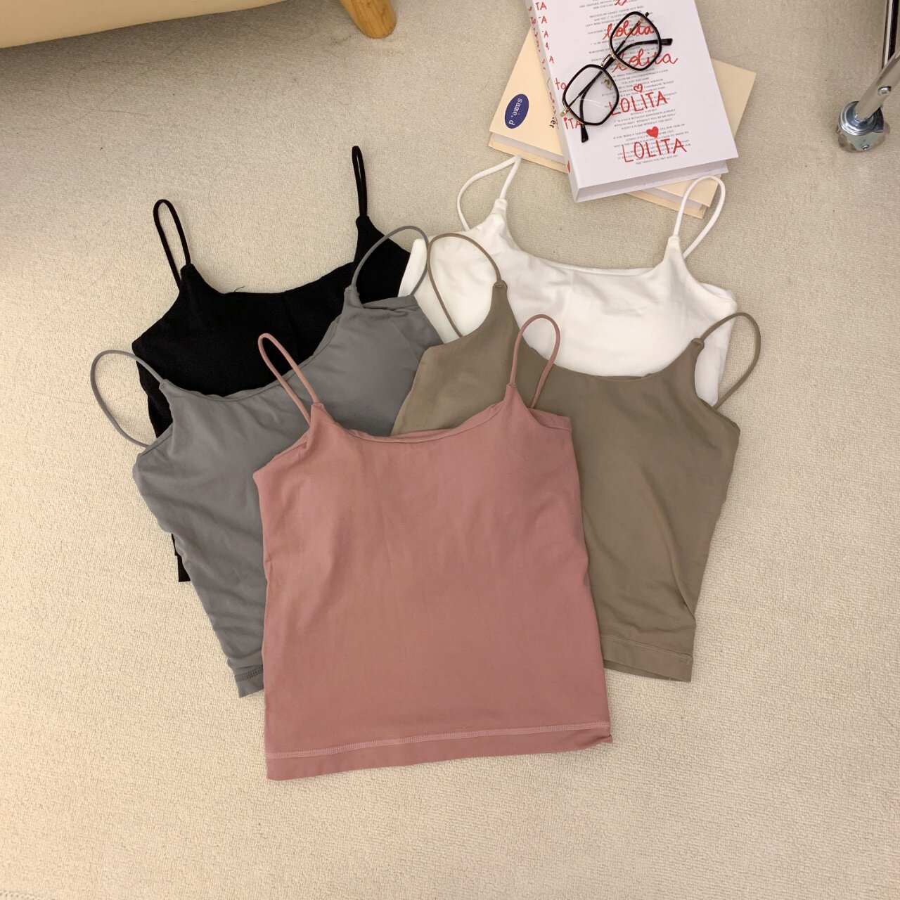 纯色加绒加厚小吊带保暖背心女秋冬内搭带胸垫修身打底美背内衣潮