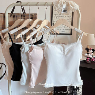 纯欲磨毛蕾丝边纽扣吊带保暖背心女秋冬内搭带胸垫百搭打底衫上衣