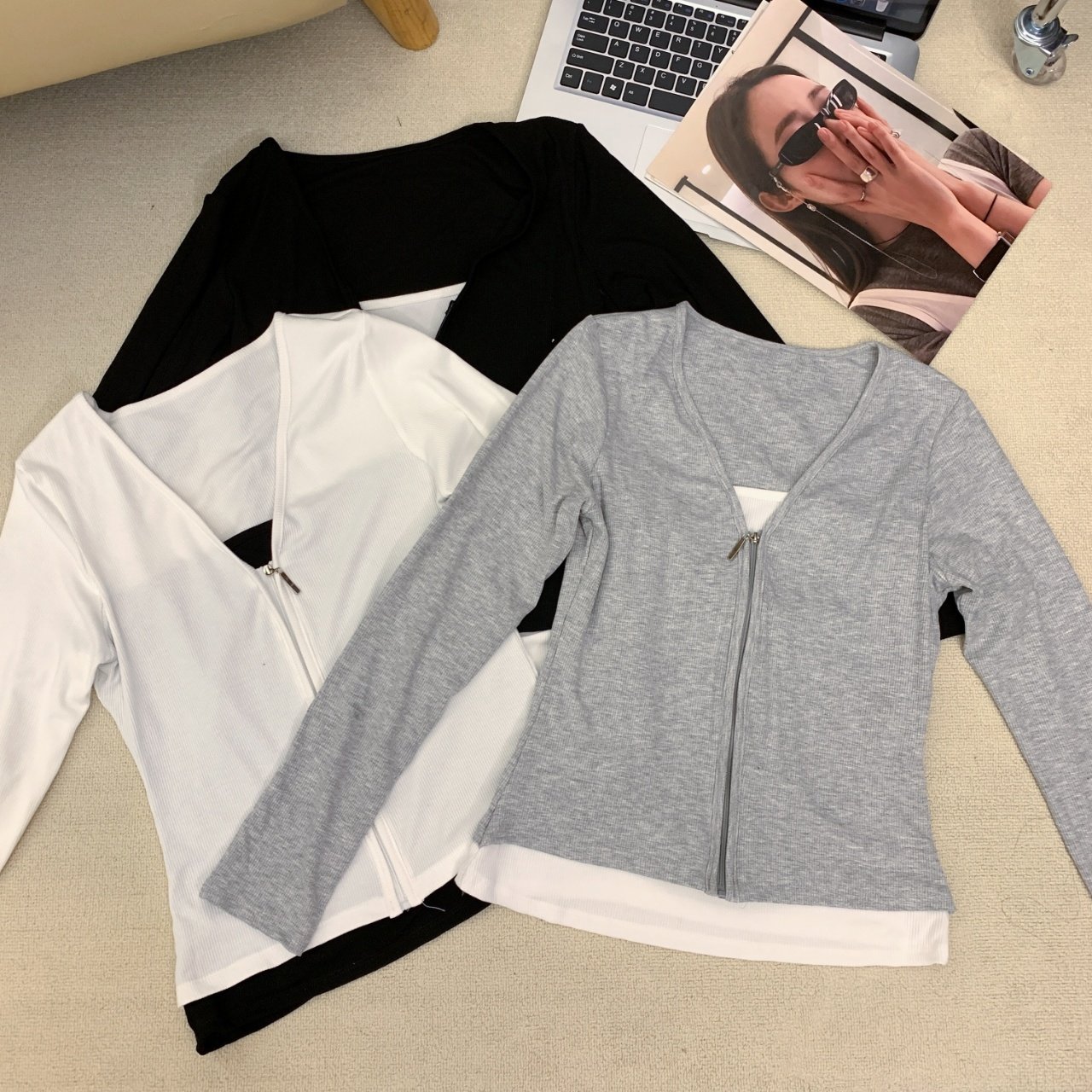 韩系撞色假两件拉链长袖T恤女设计感内搭修身百搭小众打底衫上衣