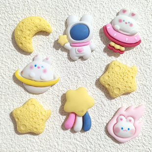 树脂卡通太空兔洞洞鞋花手机壳保温水杯冰箱奶油胶DIY贴饰品配件