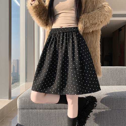 实拍加绒加厚点点蓬蓬短裙女2025冬季新品高腰A字裙显瘦半身裙