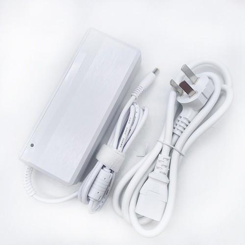 永青源12V7A电源适配器