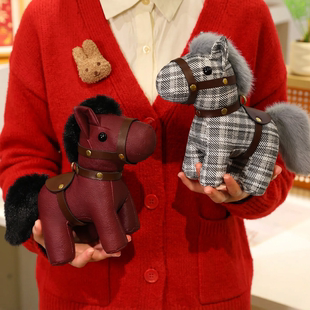 2026马年皮艺小马毛绒玩具公仔皮革马仔娃娃玩偶新年礼物