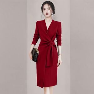 高端设计感名媛V领连衣裙2023春秋新款女装轻奢气质收腰红色裙子