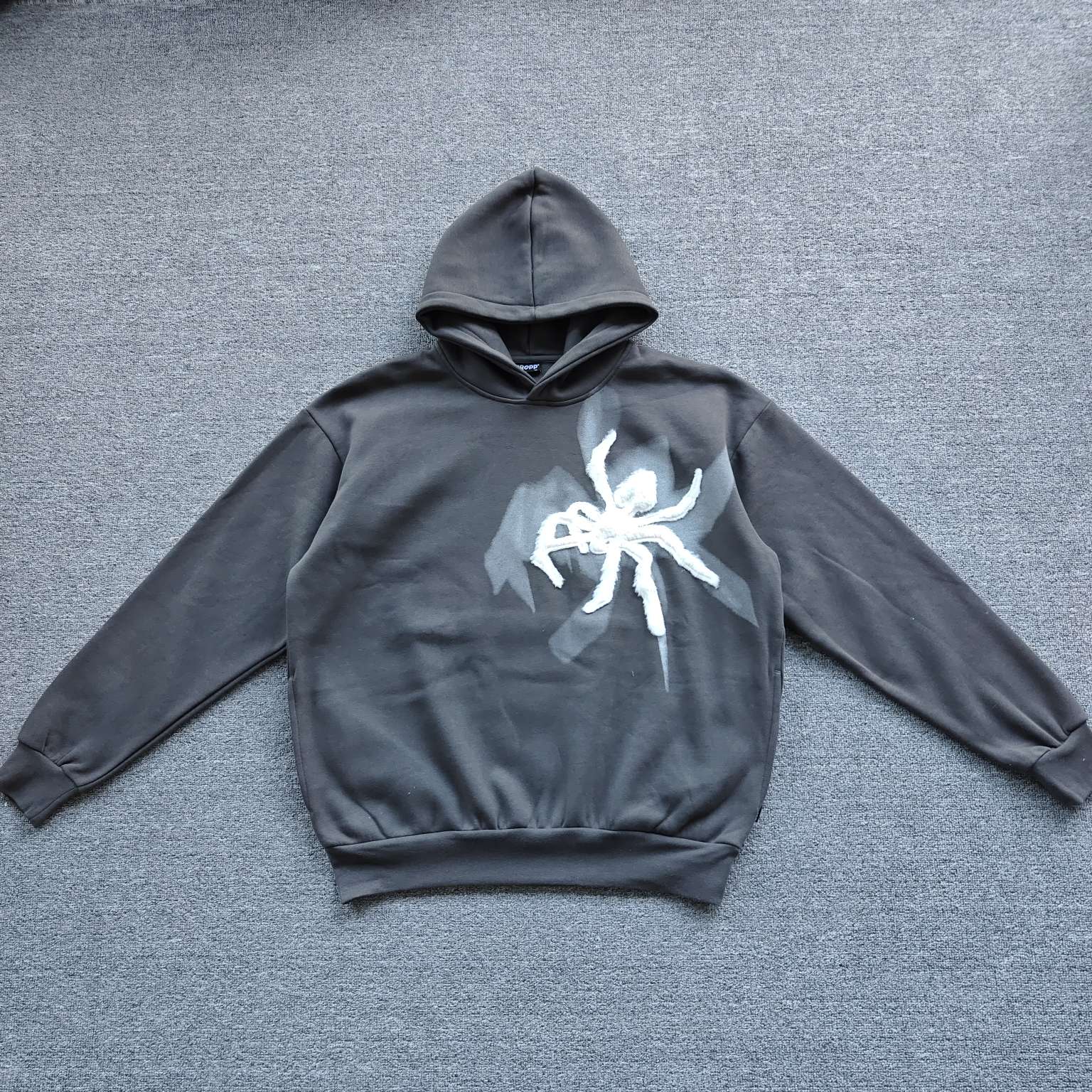 瑕疵处理，毛绒绒的立体蜘蛛，美式印花连帽卫衣男女同款宽松休闲