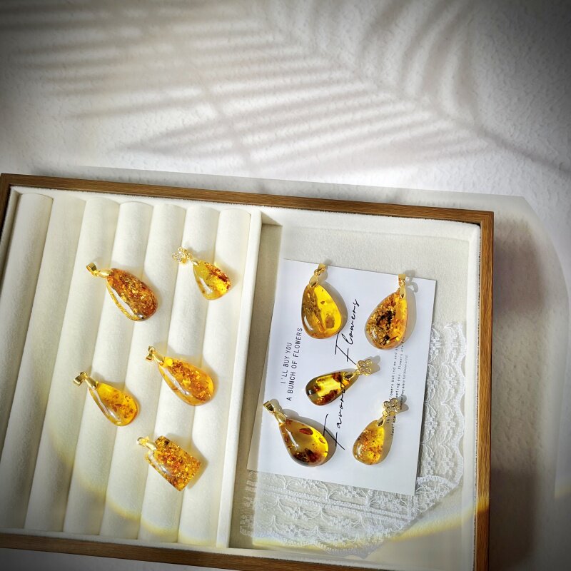 天然金珀花珀吊坠有机宝石