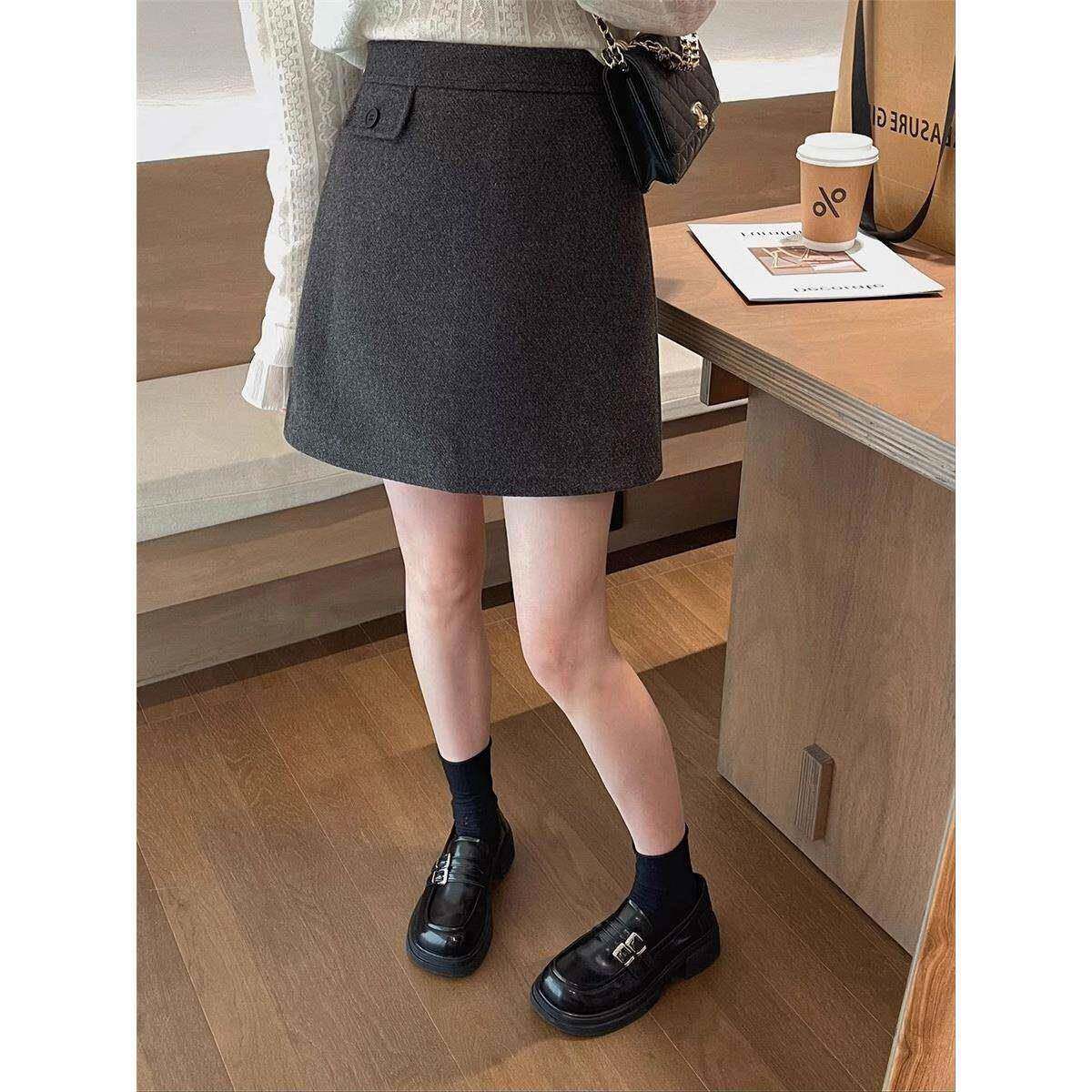 灰色毛呢半身裙秋冬新款胖mm百色搭BEUa包臀裙高腰显瘦黑字大短码