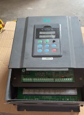 金田变频器 JTE320 H0110G3一台