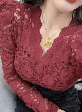 法式性感镂空钩花v领蕾丝衫女春秋新款纯欲时尚修身甜美长袖上衣