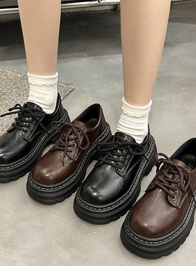 棕色系带配裙子小皮鞋女秋冬2025新款复古英伦风厚底增高马丁单鞋